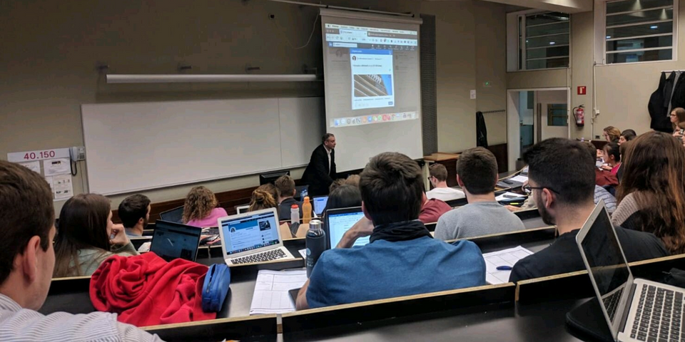 Profesor y Facilitador